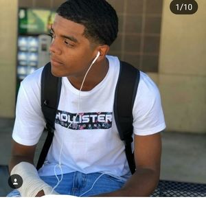 Meet your Posher, Devyn